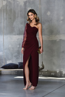 Elegancka SUKIENKA Ramona z cekinowym rękawem- bordowy