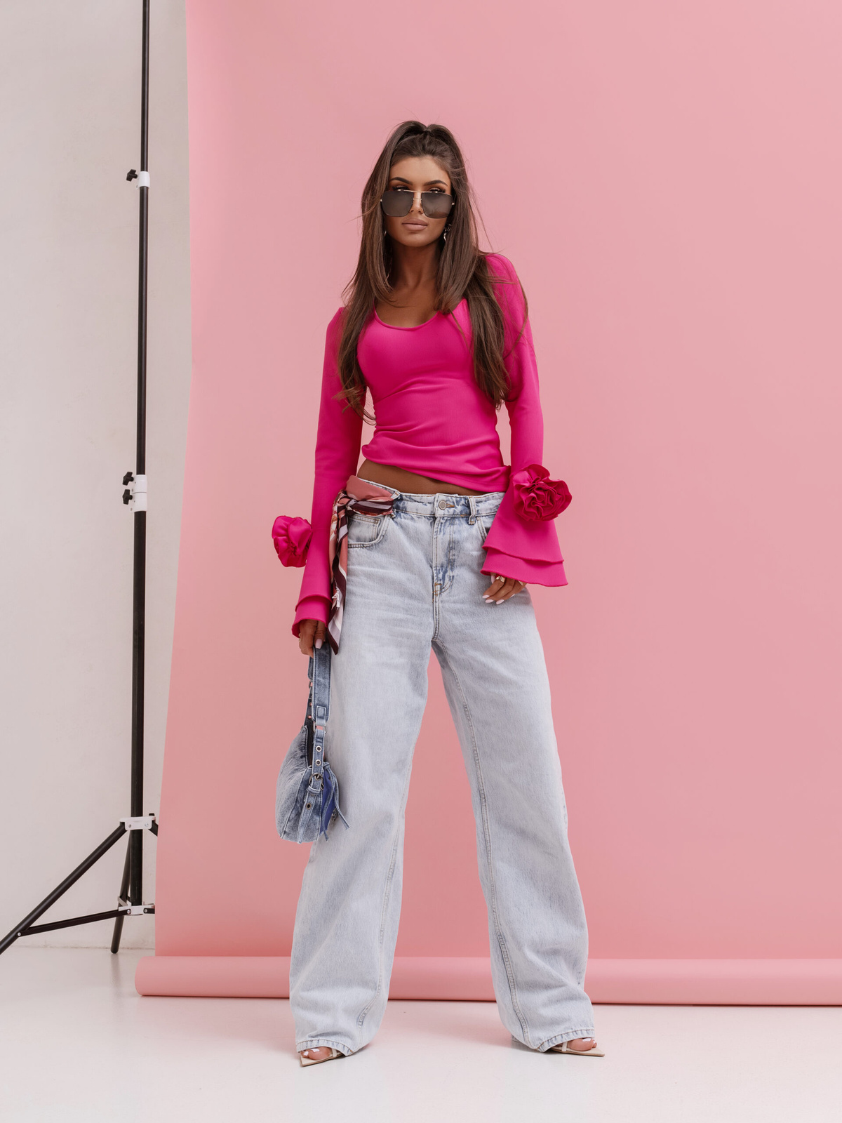 Elegancka Bluzka ROSEA z różami i długim rękawem Fuksjowa