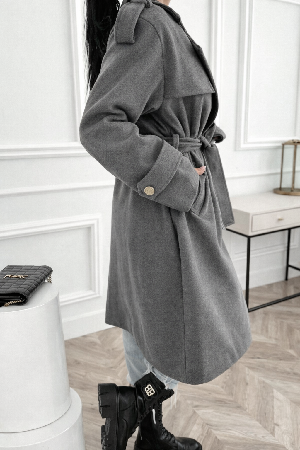 Klasyczne Wiązany Płaszcz Damski Coco - szary