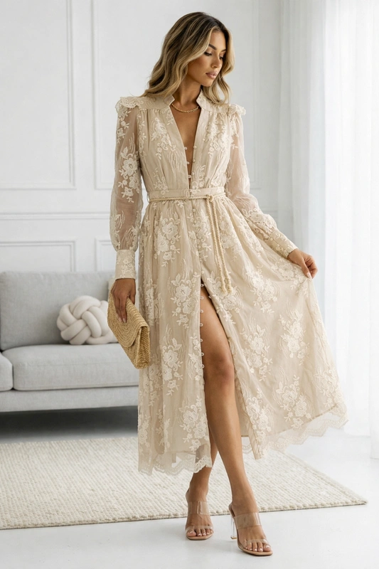 Sukienka midi wyszywane kwiaty DELIGHT  kremowa