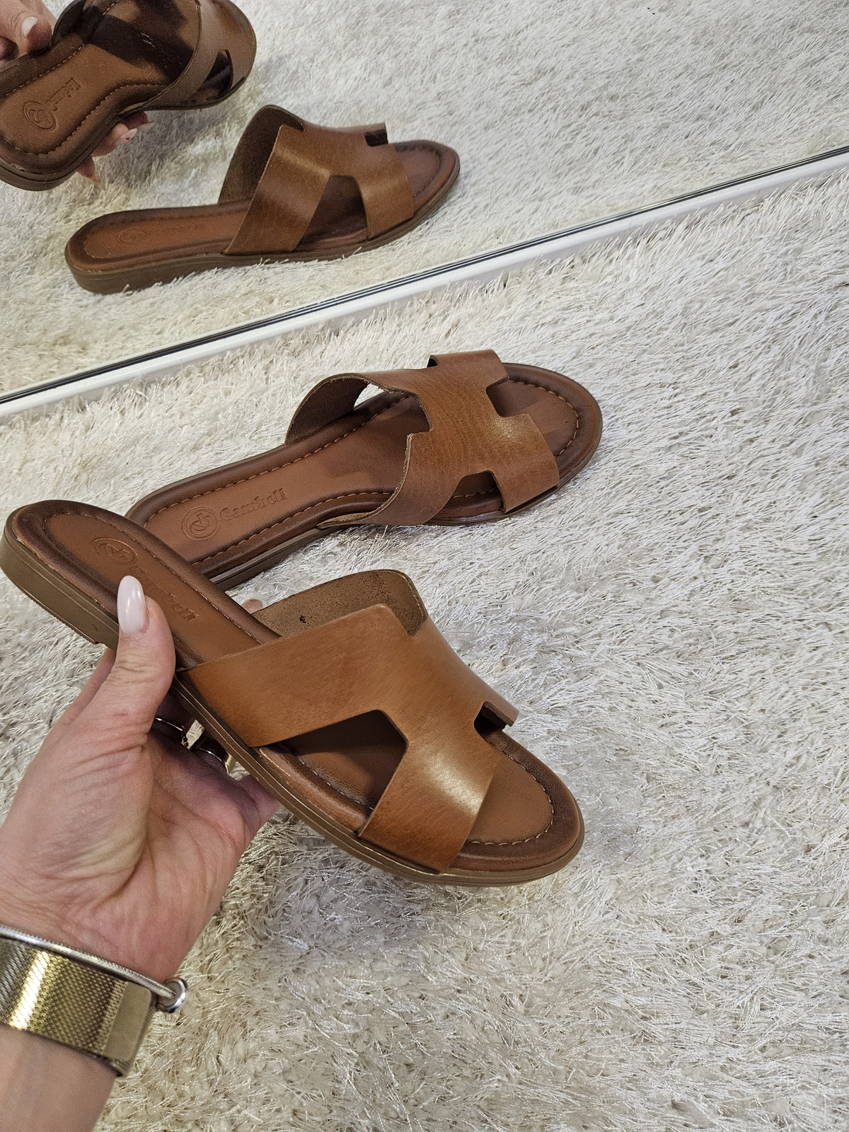 Klapki damskie ze skóry naturalnej Oli brązowe