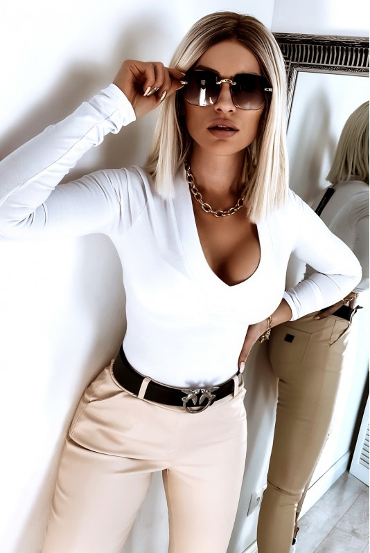 Biała Damska Bluzka z Dekoltem V