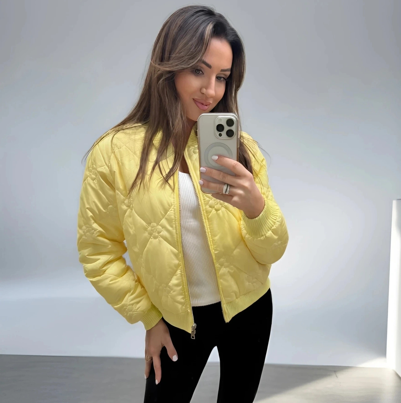 Kurtka bomberka damska pikowana żółta wiosenna przejściowa nylon