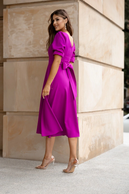 Elegancka midi Sukienka rozkloszowana Carmen fuksja