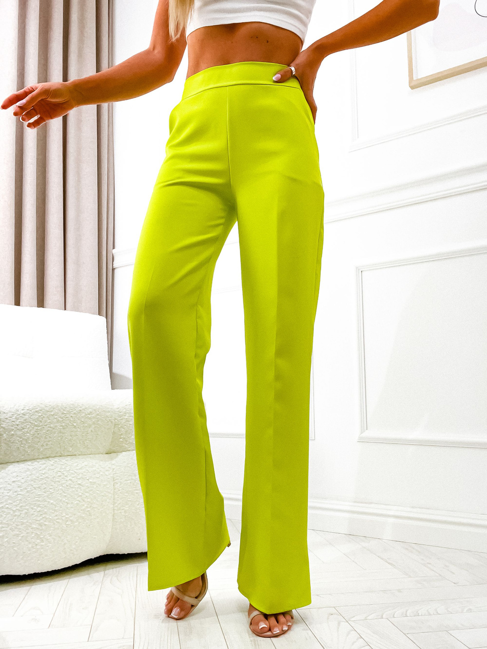 Garnitur Komplet Marynarka + Spodnie  Set Bella z Pasem - limonkowy 