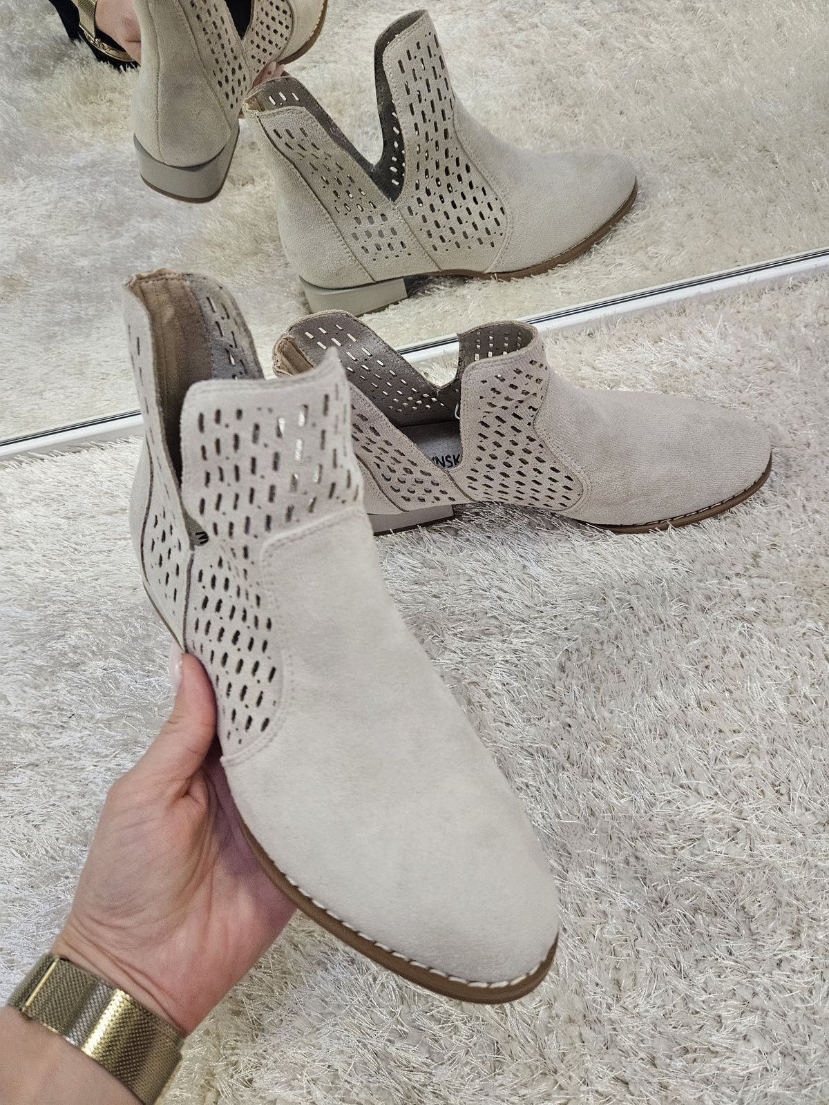 Beżowe ażurowe pólbuty  botki damskie na obcasie 