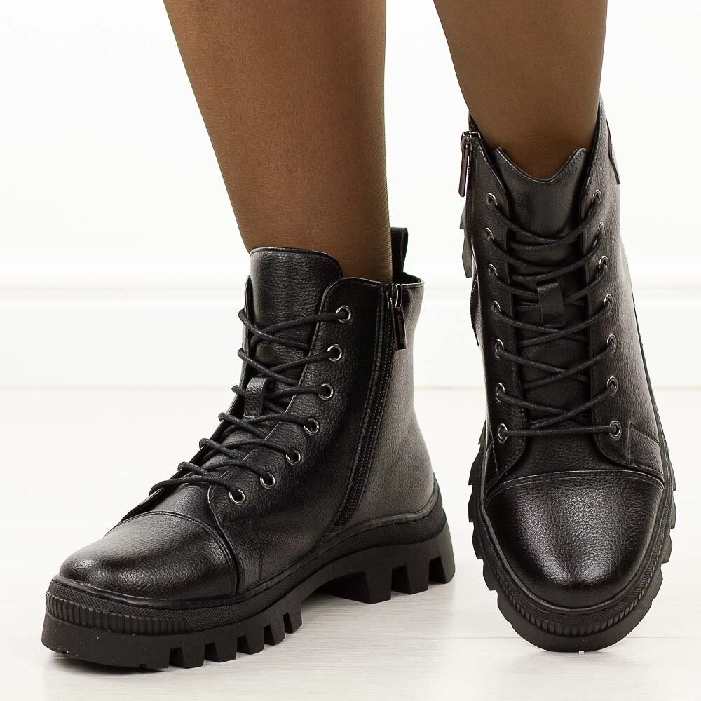 Botki damskie Czarne skórzane trzewiki ocieplane trapery - czarne