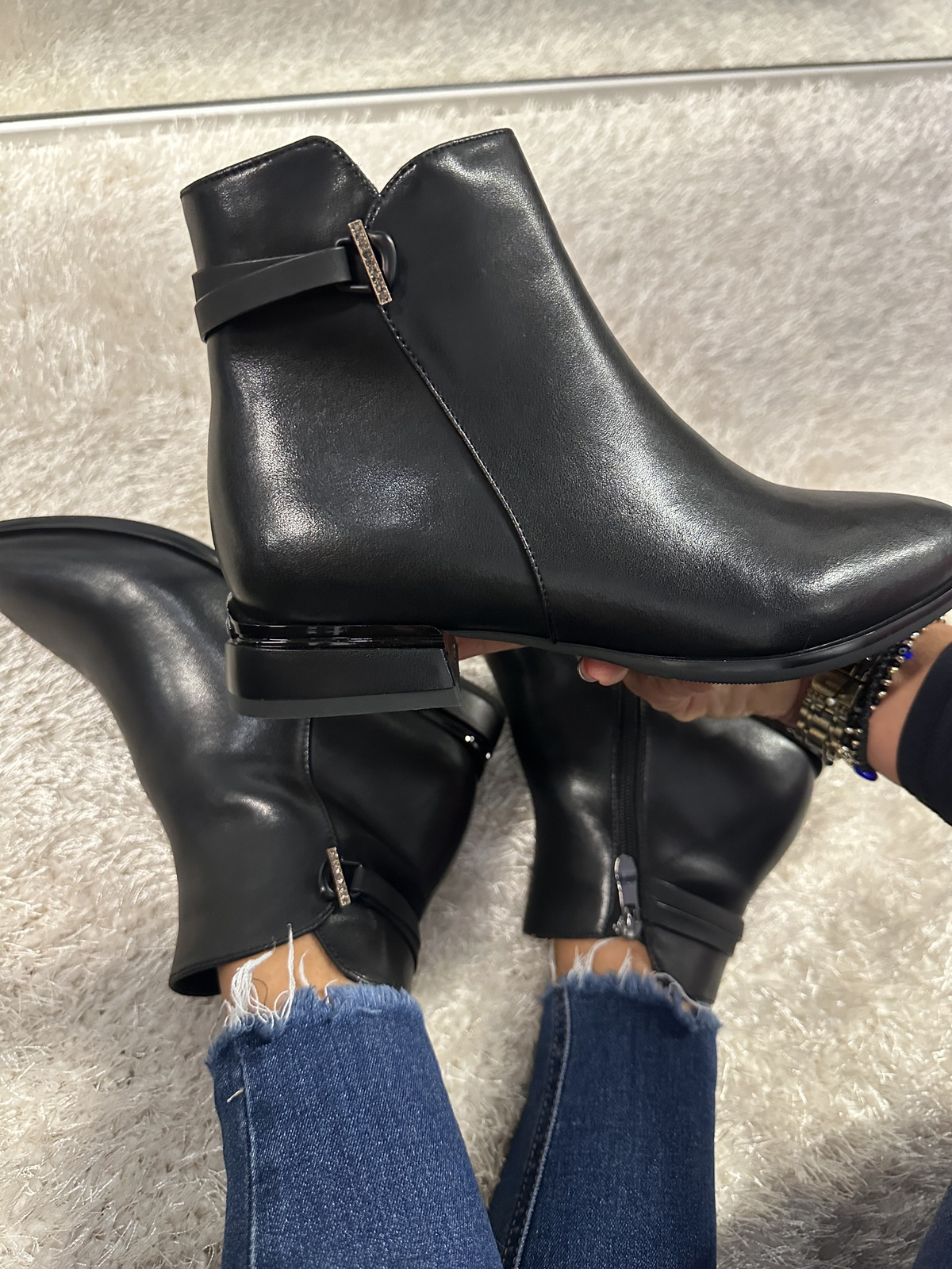 Klasyczne Botki damskie ocieplane ze skóry naturalnej czarne