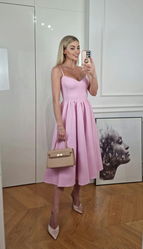 Elegancka  midi Sukienka na ramiączkach Chantel  różowy