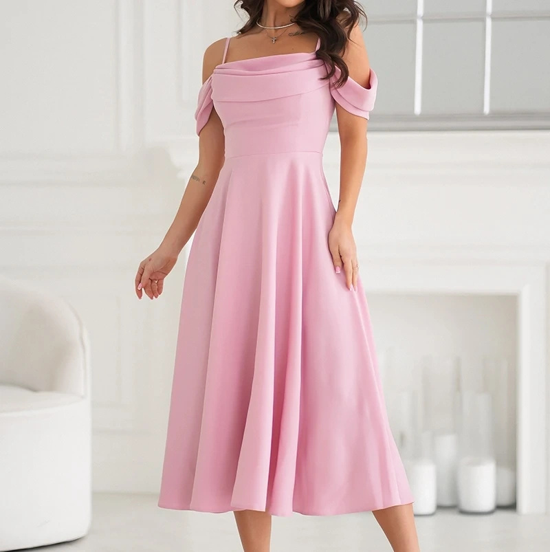 Elegancka Różowa Sukienka Midi na Wesele Studniówkę z Opadającymi Ramionami