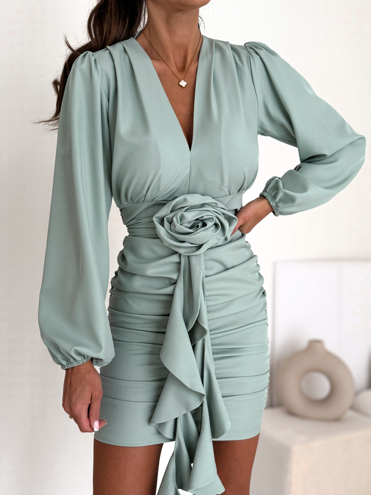 Elegancka Sukienka FLOWERS z długim rękawem pistacja