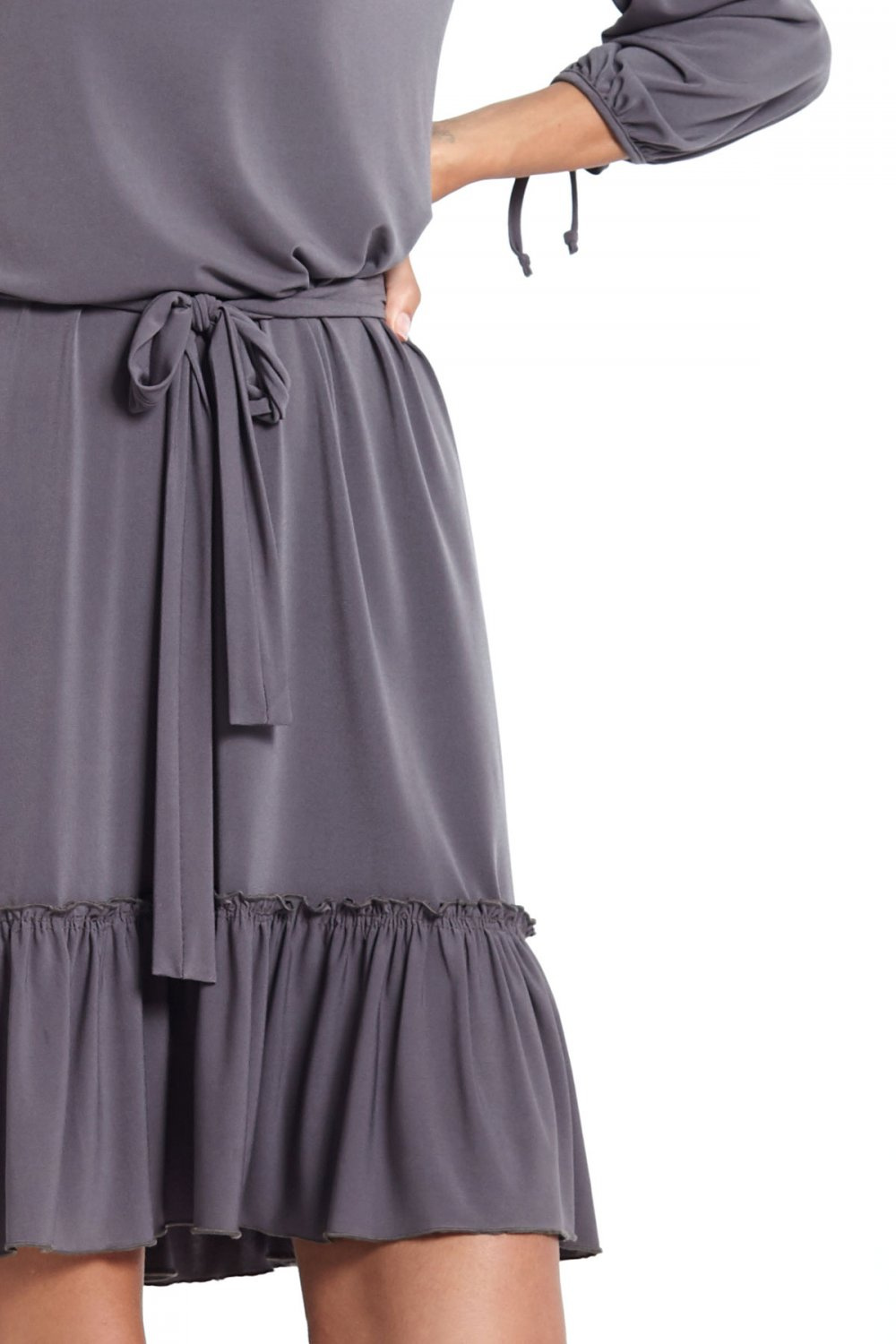 Grafitowa  Roksana Z Falbaną Mini Sukienka Rozkloszowana Na Co Dzień
