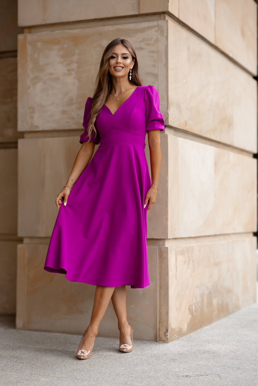 Elegancka midi Sukienka rozkloszowana Carmen fuksja