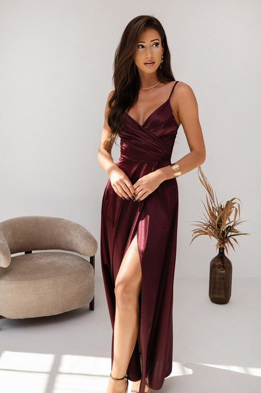 Sukienka  wieczorowa Stella Maxi satin -Wiśnia w czekoladzie