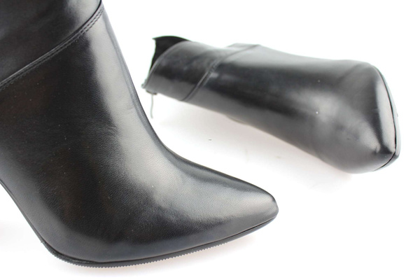 Botki damskie na szpilce Czarne skórzane ocieplane eleganckie