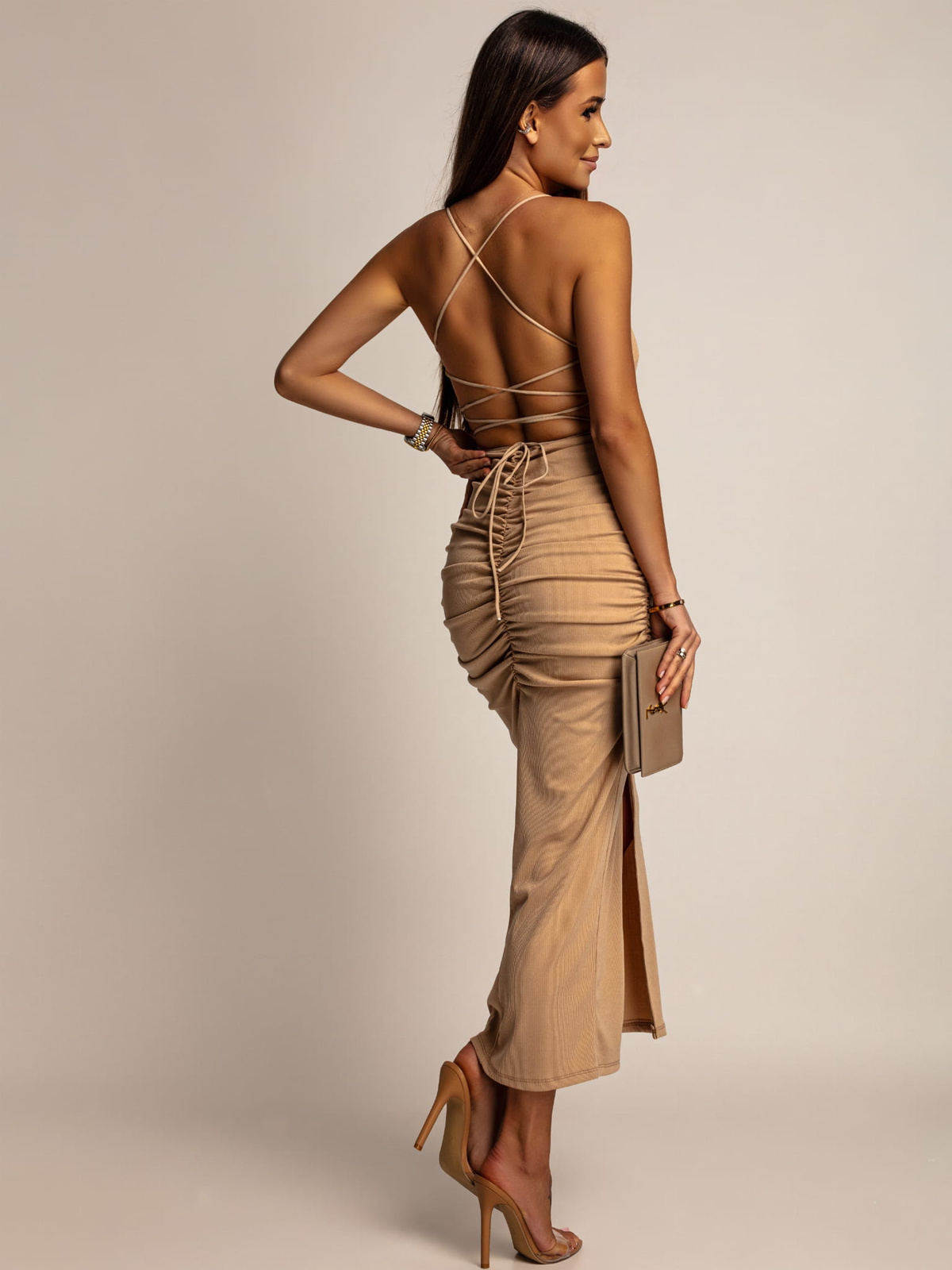 ELEGANCKA DOPASOWANA SUKIENKA MAXI Rosemarry camel