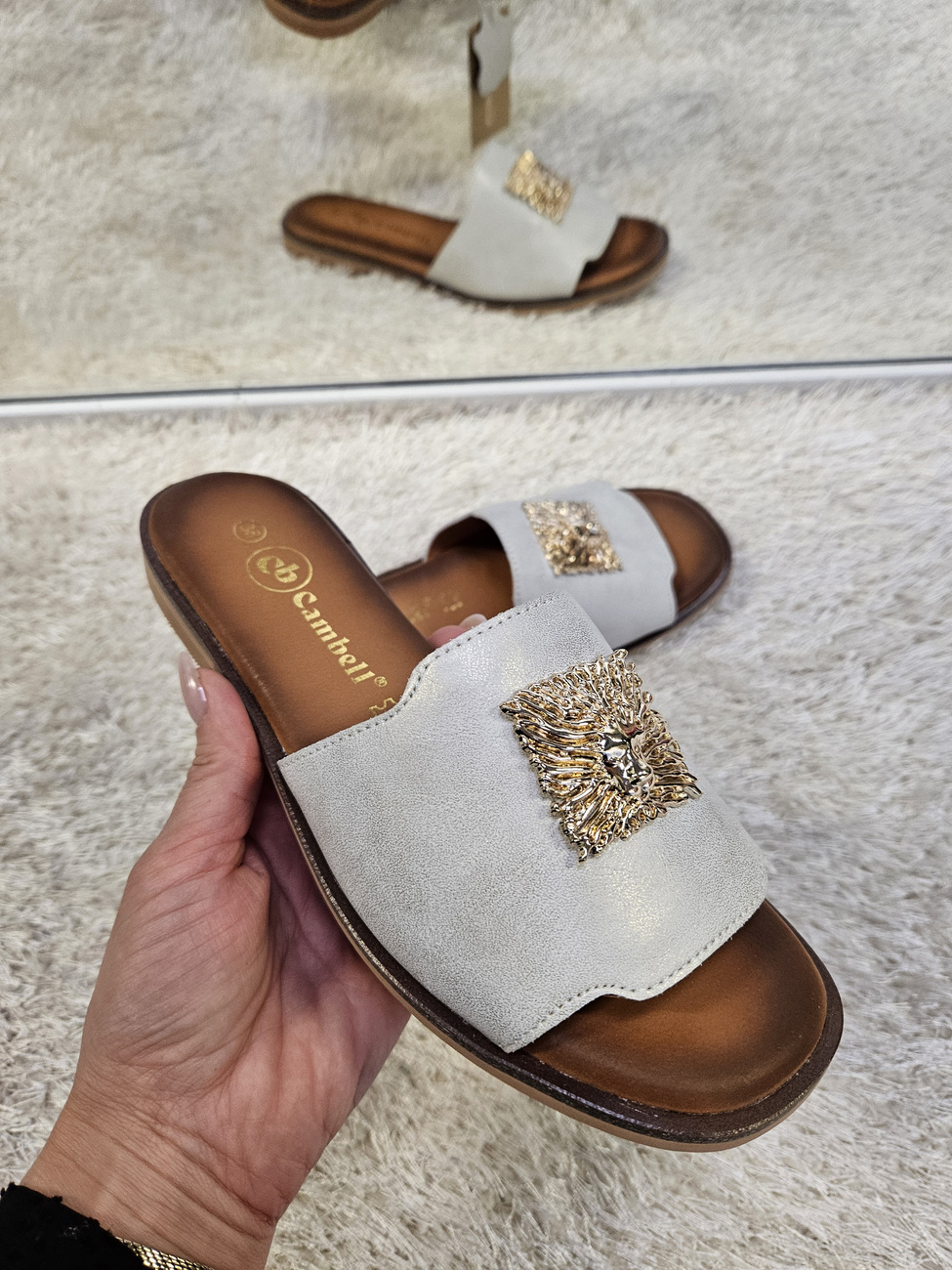 Klapki damskie ze skóry naturalnej Ana złote