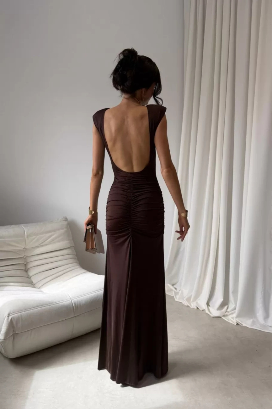 Aurelia - sukienka maxi w kolorze czekoladowym