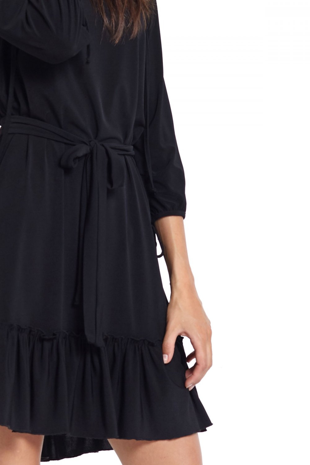  Roksana Z Falbaną Krótka Elegancka Czarna Sukienka Rozkloszowana
