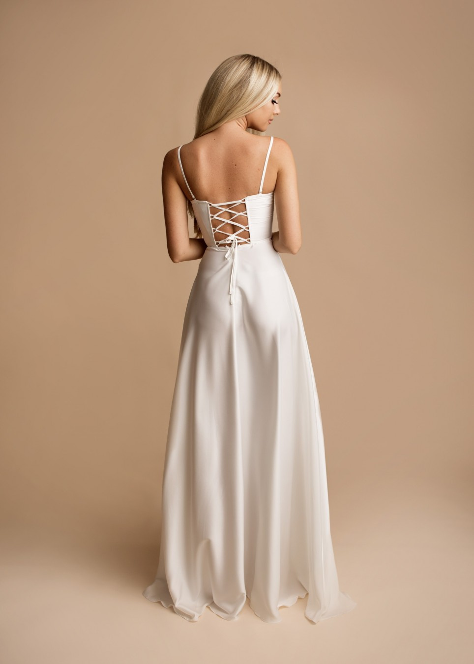 Elegancka MAXI Sukienka satynowa EMMA -biały