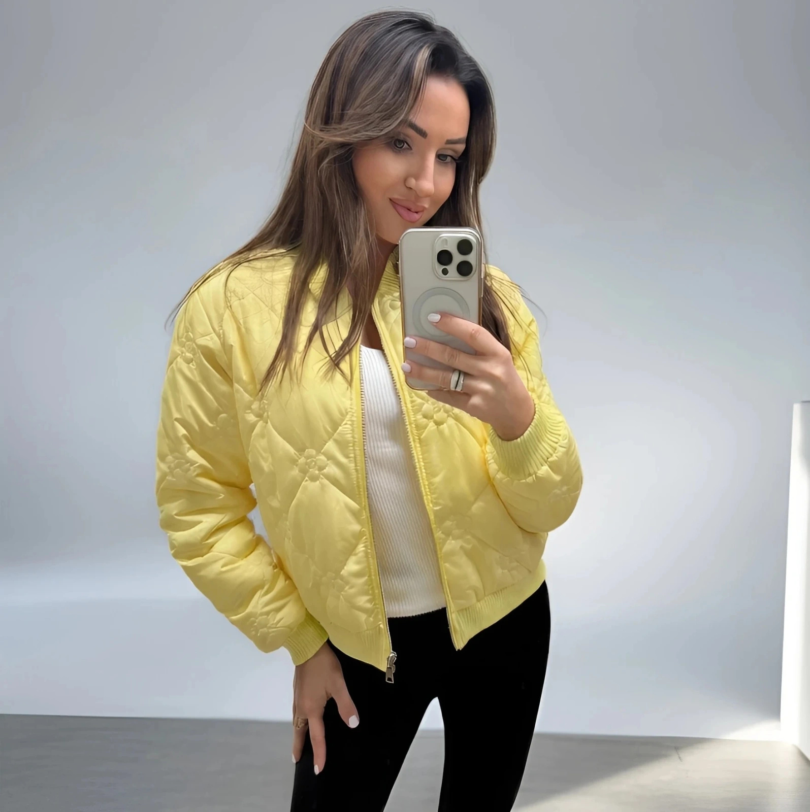 Kurtka bomberka damska pikowana żółta wiosenna przejściowa nylon