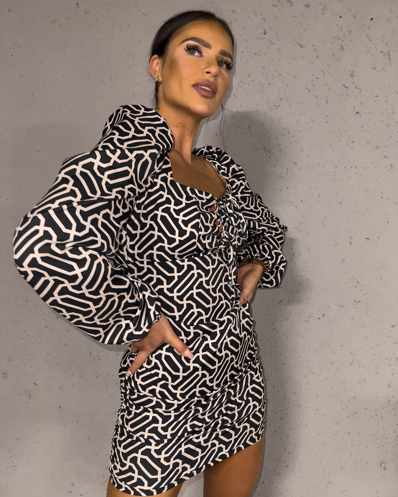 Sukienka Malaga z długim rękawem- wzór