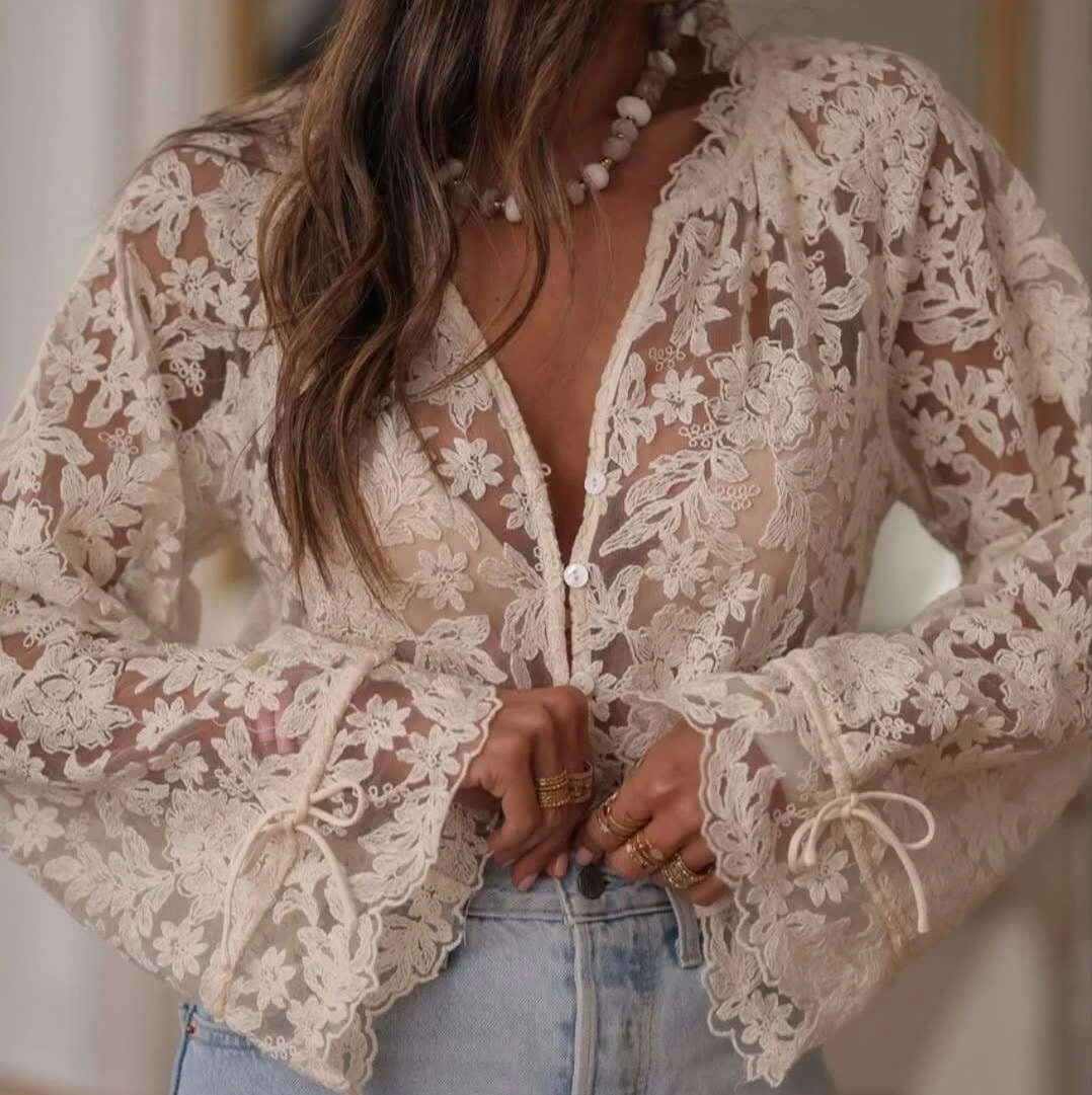 Koszula damska koronkowa beżowa kwiatowy haft romantyczna bluzka elegancka