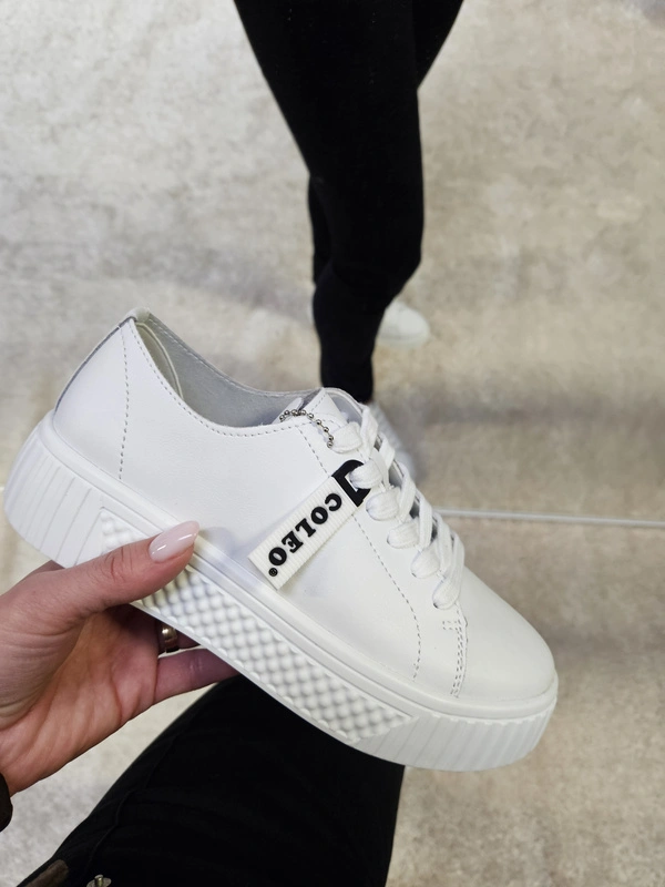 Skórzane  sneakersy półbuty damskie  na platformie białe