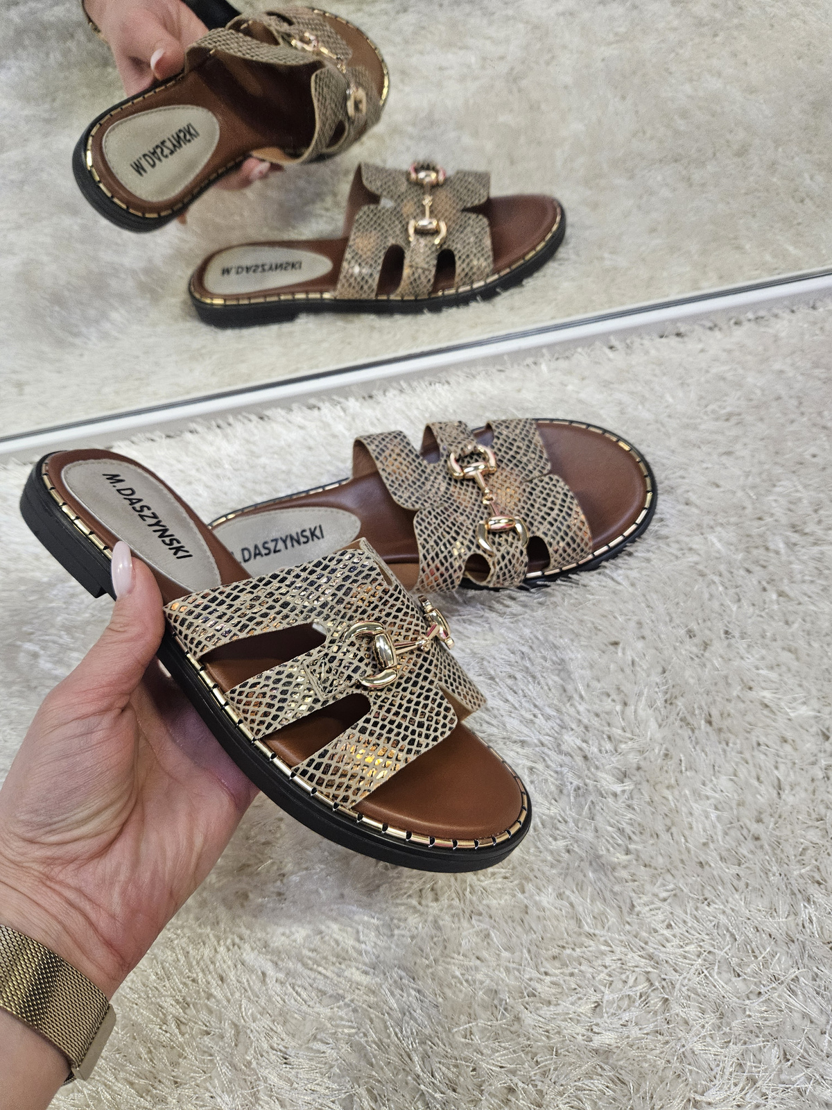 Klapki Suzi  eko skóra  złoty wąż