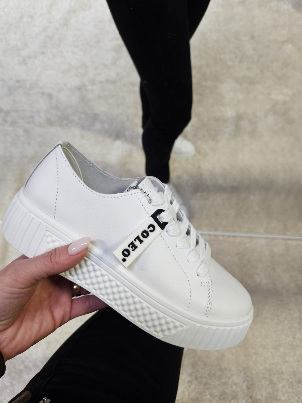 Skórzane  sneakersy półbuty damskie  na platformie białe