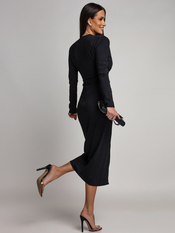 DOPASOWANA SUKIENKA Midi Julia czarna