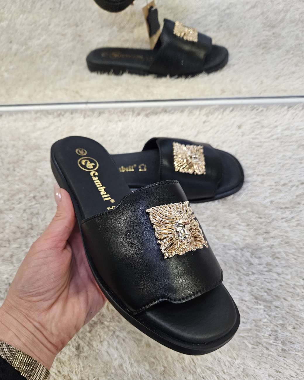 Klapki damskie ze skóry naturalnej Ana czarne