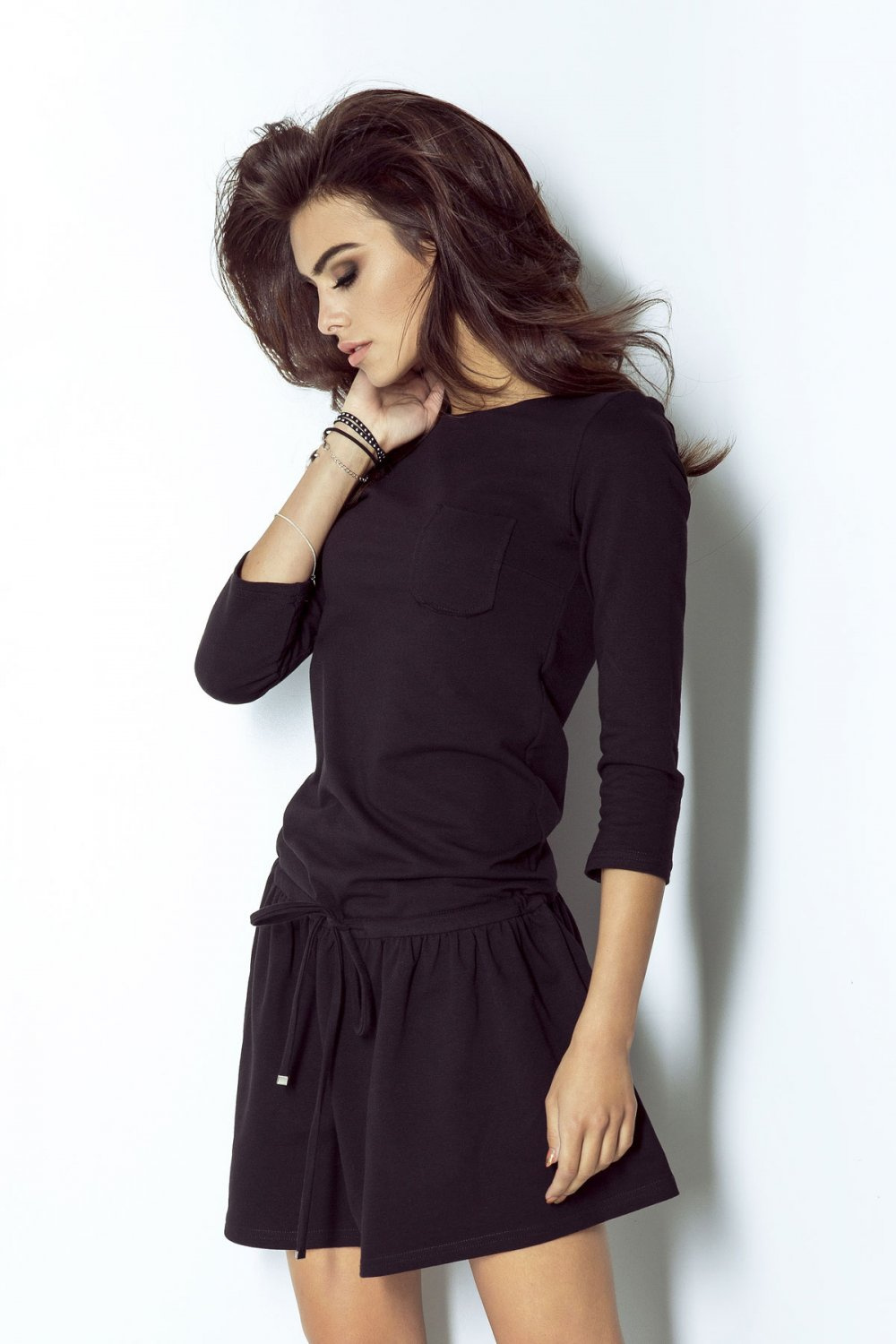 Sportowa Anette Czarna Mini Sukienka Rozkloszowana Na Co Dzień