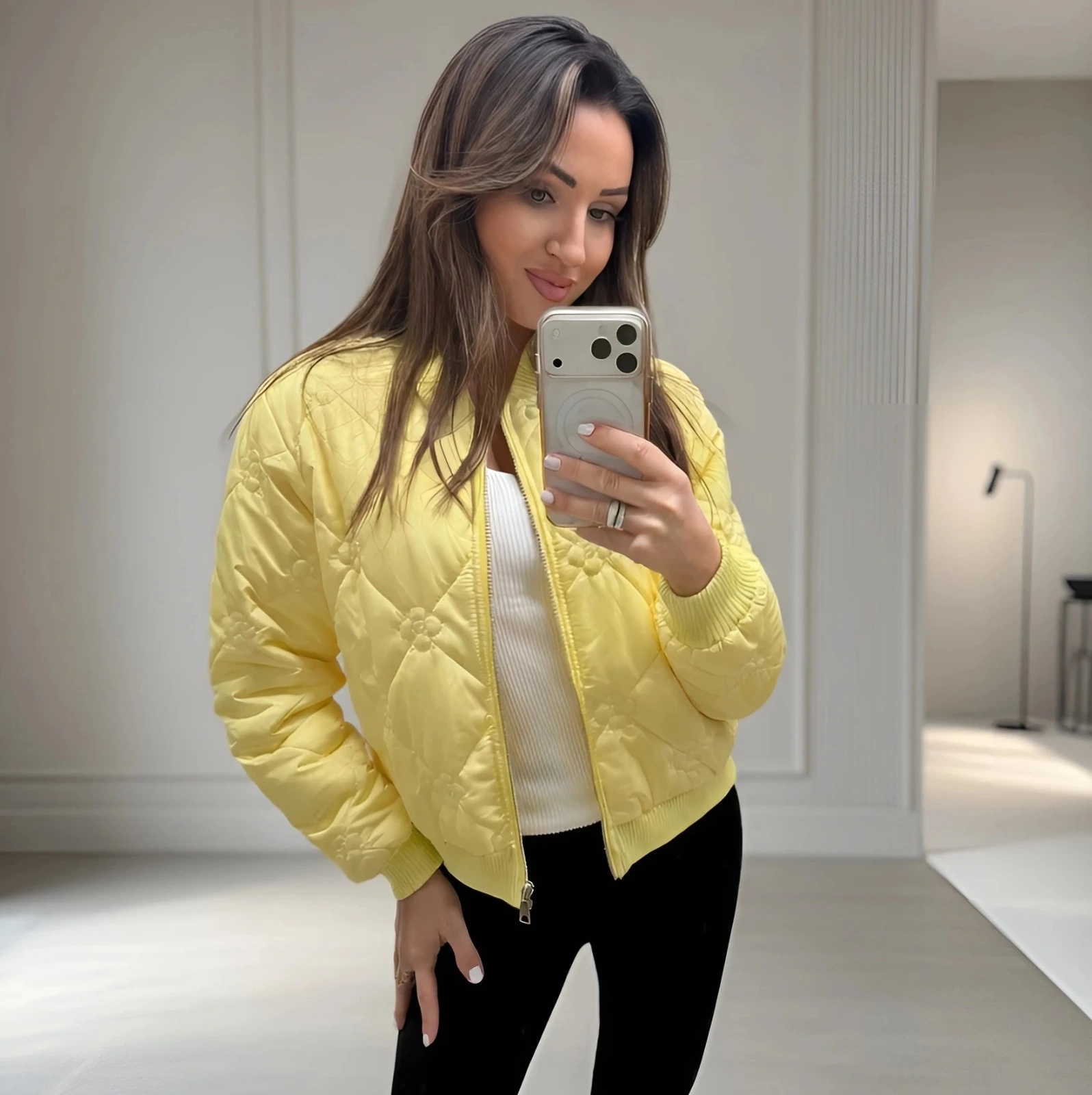 Kurtka bomberka damska pikowana żółta wiosenna przejściowa nylon