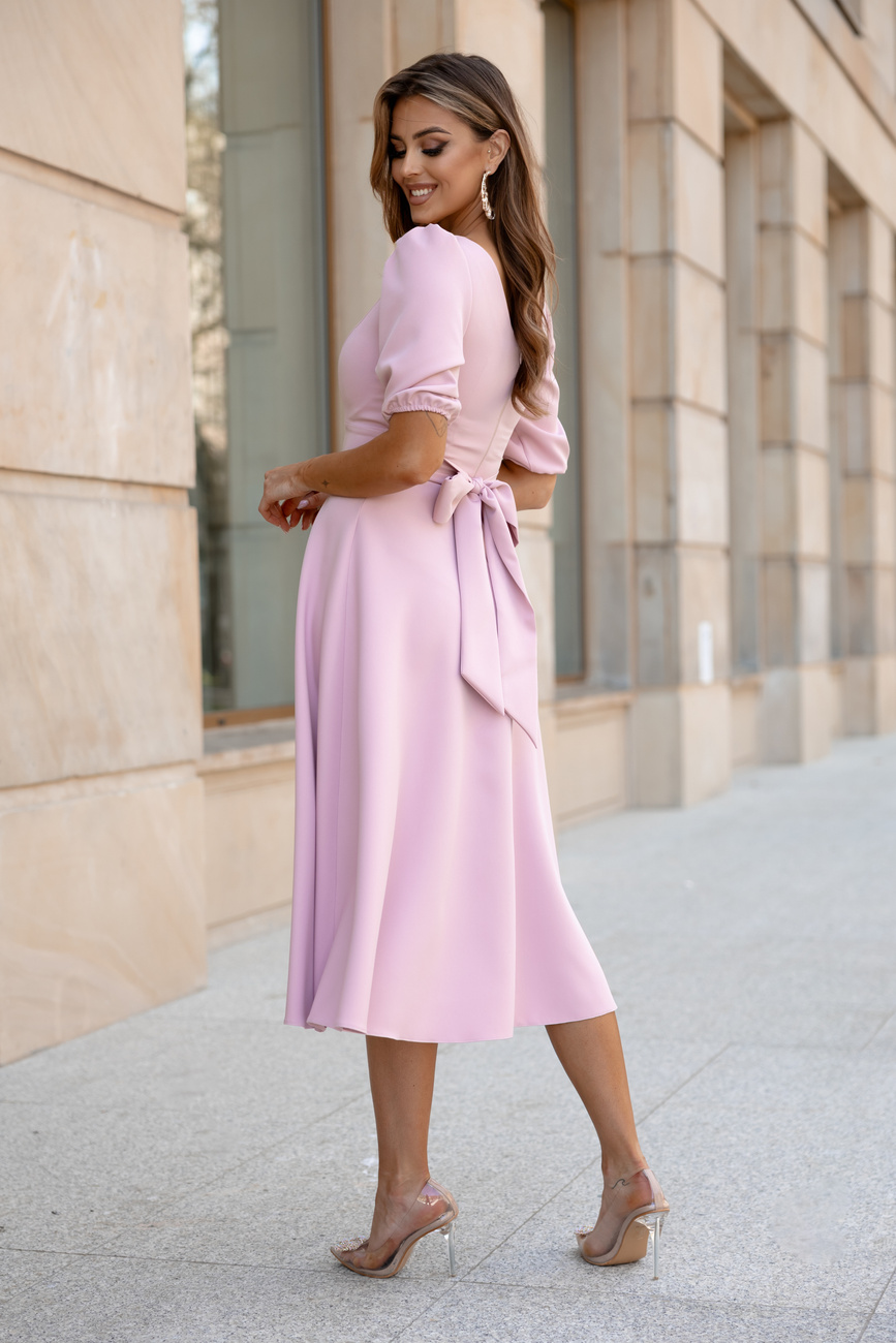 Elegancka midi Sukienka rozkloszowana Carmen różowy