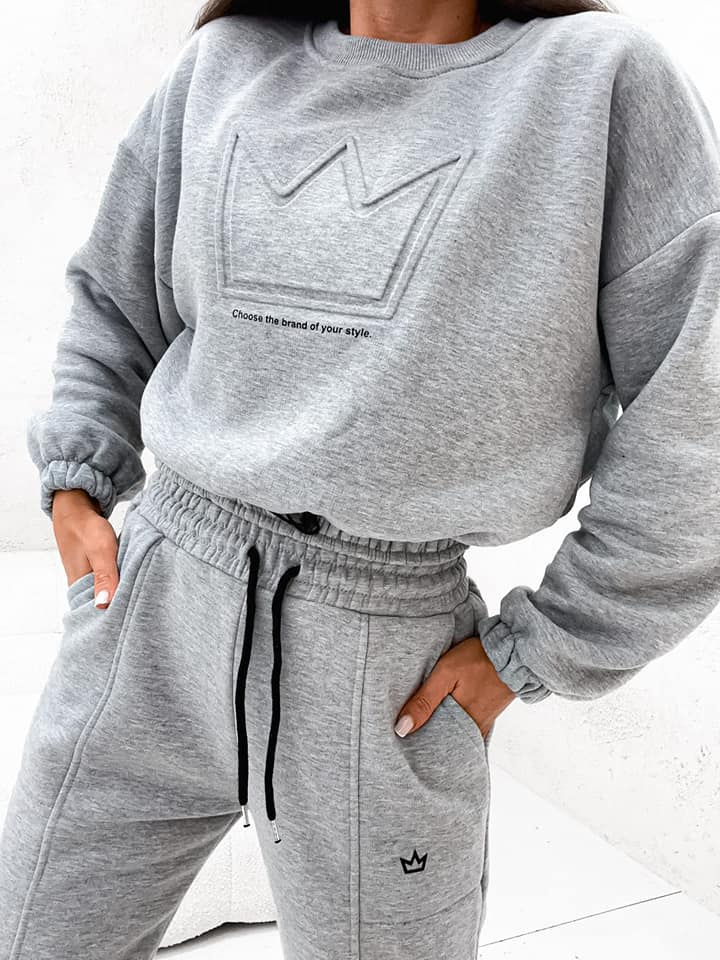 Komplet dresowy bluza + spodnie z naszywką korony -szary 