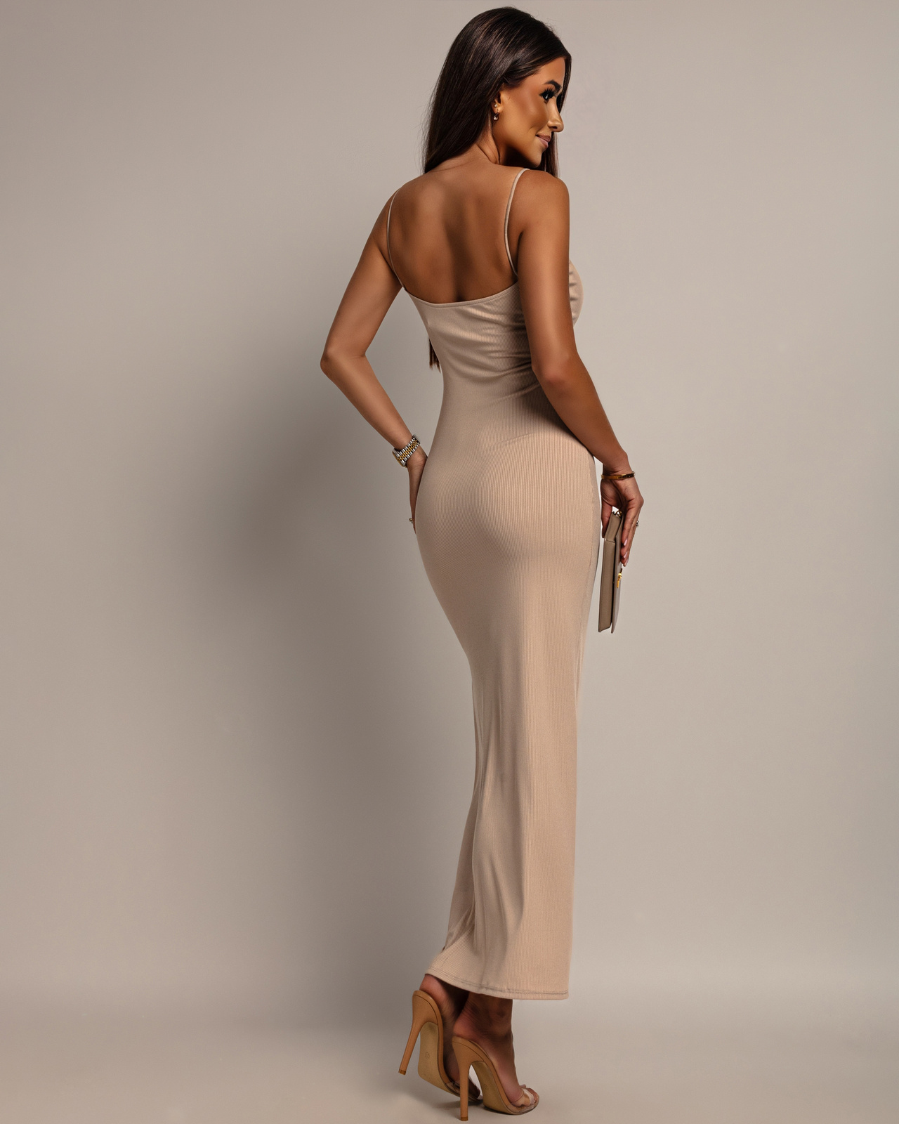 ELEGANCKA DOPASOWANA SUKIENKA MAXI MONIKA beżowa