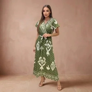 Sukienka Maxi Boho Oliwkowa Wzór Etniczny Letnia Rozkloszowana Dekolt V