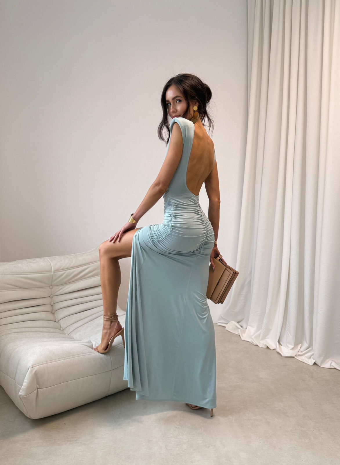 Aurelia - sukienka maxi w kolorze miętowym