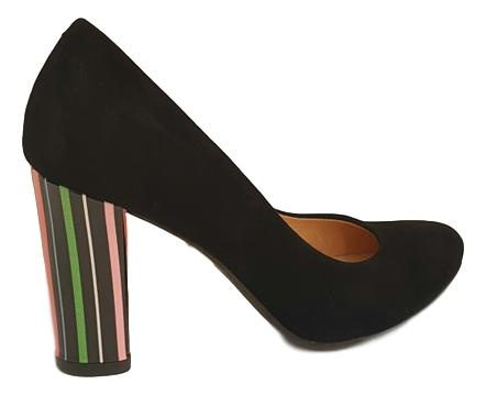 Czarne skórzane czółenka z kolorowym obczasem 