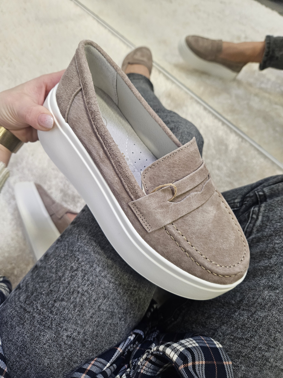 Mokasyny damskie na platformie ze skóry naturalnej beżowe