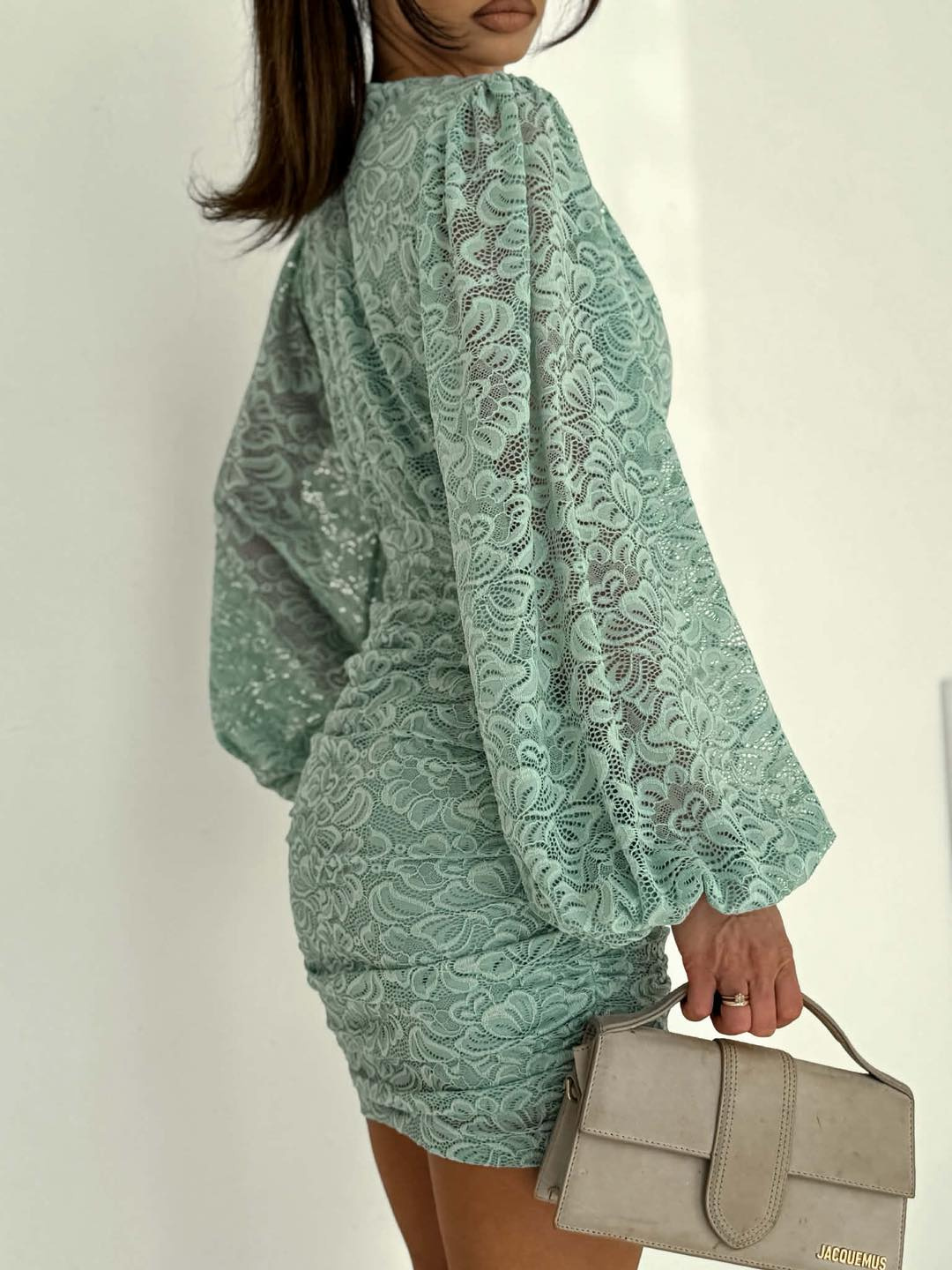 Elegancka mini Sukienka koronkowa Rosa szałwia z nutą mięty