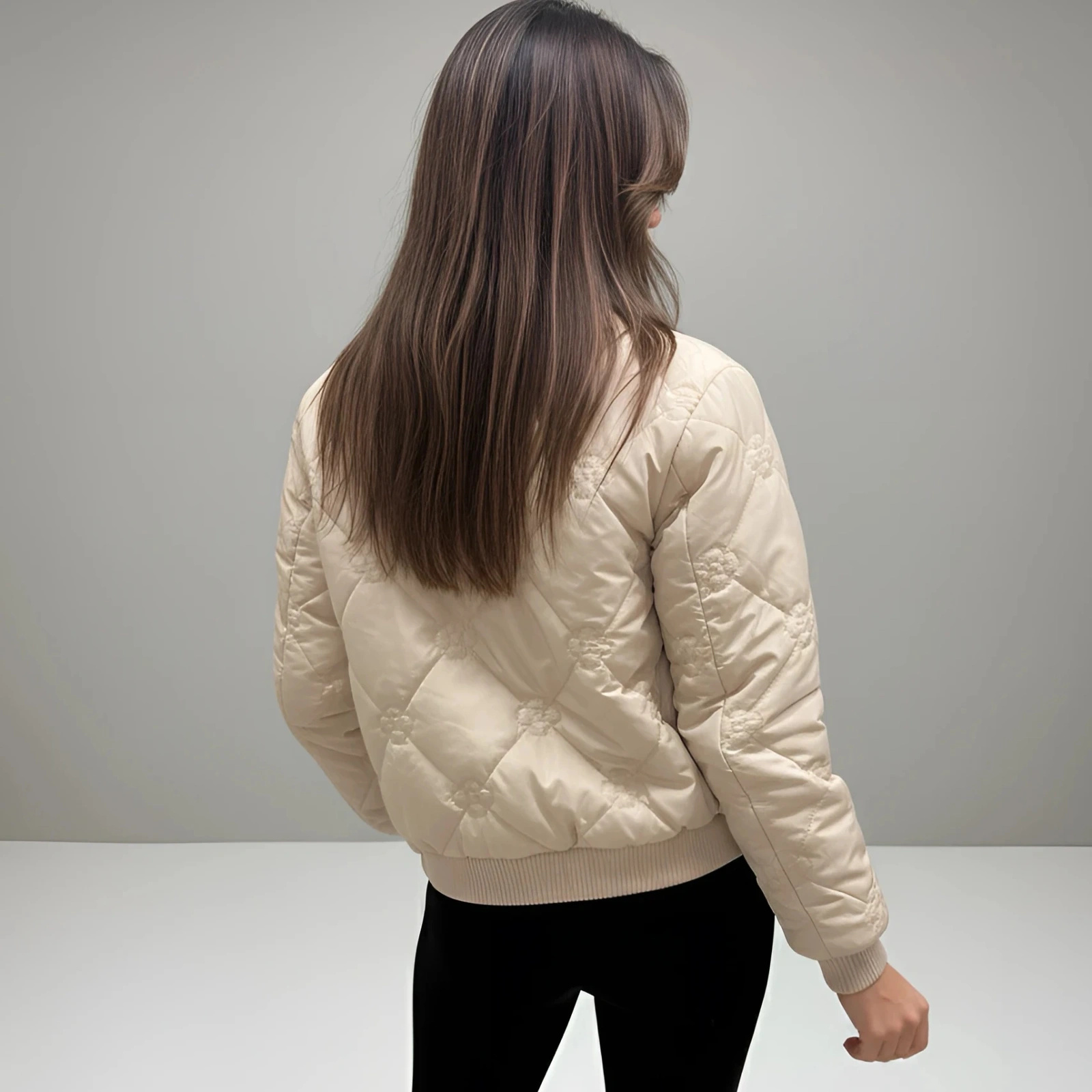 Pikowana kurtka bomberka damska beżowa wiosenna przejściowa