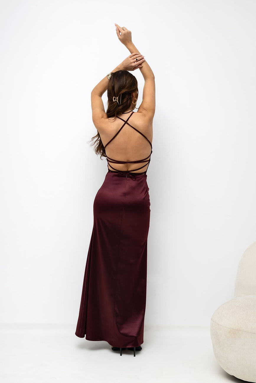 Elegancka dopasowama sukienka maxi Paula satynowa bordowa