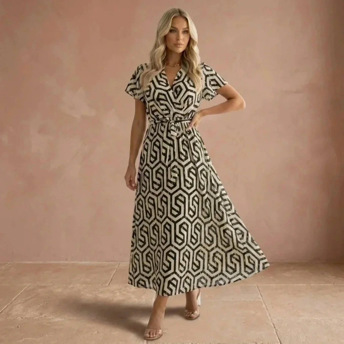 Sukienka maxi wiskozowa geometryczny wzór czarno-złota dekolt V zwiewna letnia