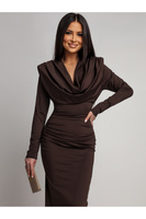 Elegancka Maxi Sukienka  z marszczeniem Misty z długim rękawem czekoladowa