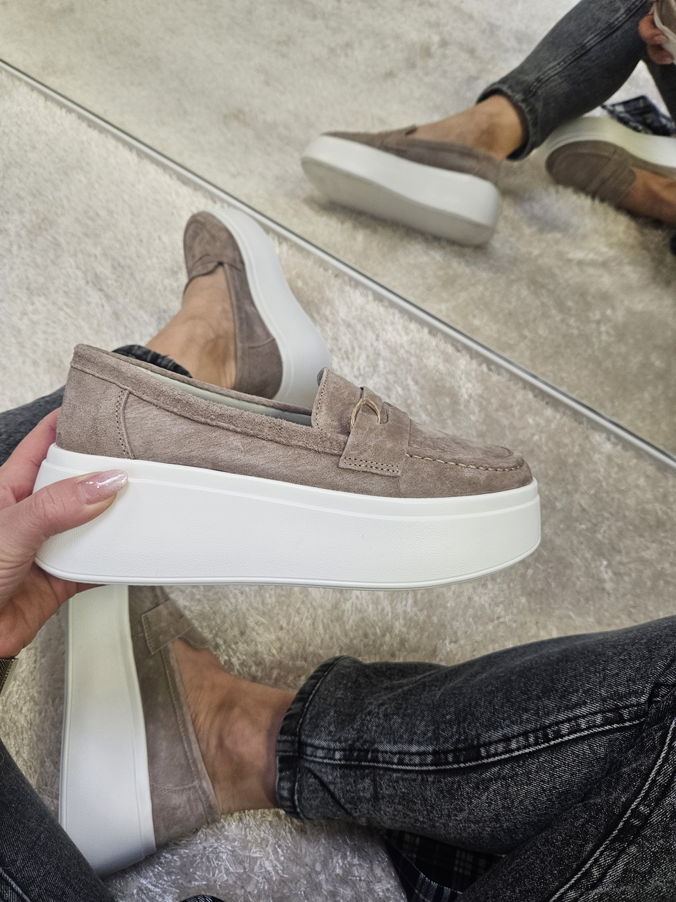 Mokasyny damskie na platformie ze skóry naturalnej beżowe