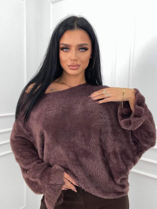 Sweter alpaka oversize z szerokimi mankietami – czekoladowy, rozmiar uniwersalny