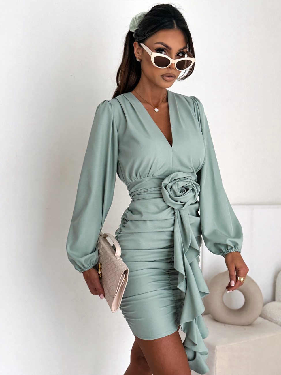 Elegancka Sukienka FLOWERS z długim rękawem pistacja