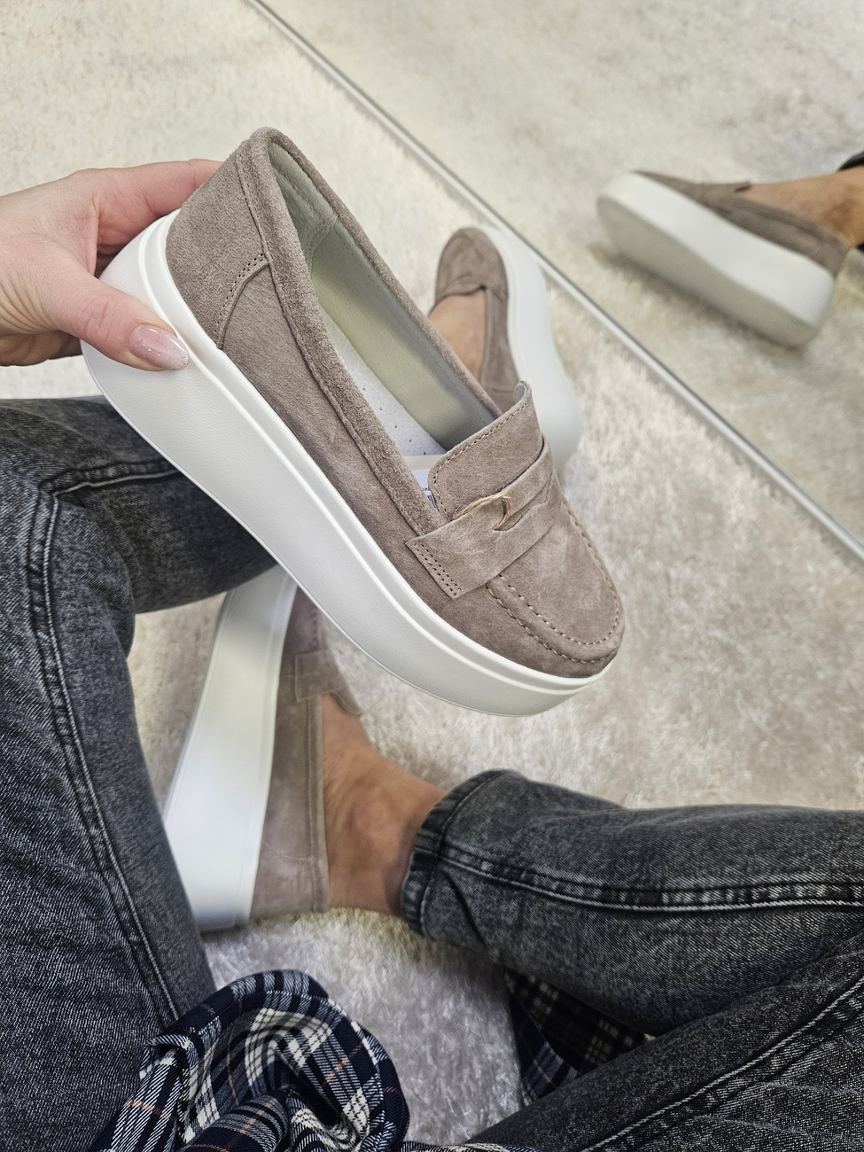 Mokasyny damskie na platformie ze skóry naturalnej beżowe